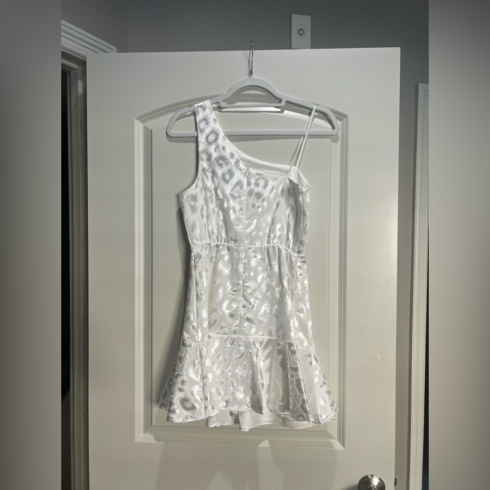 Do + Be White Off the Shoulder Dress - Picture 2 of 5